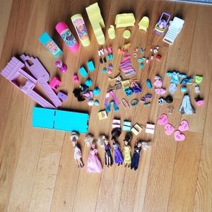 Melanie's Mall 1996 lot of 6 dolls clothes furniture fixtures accessories misc